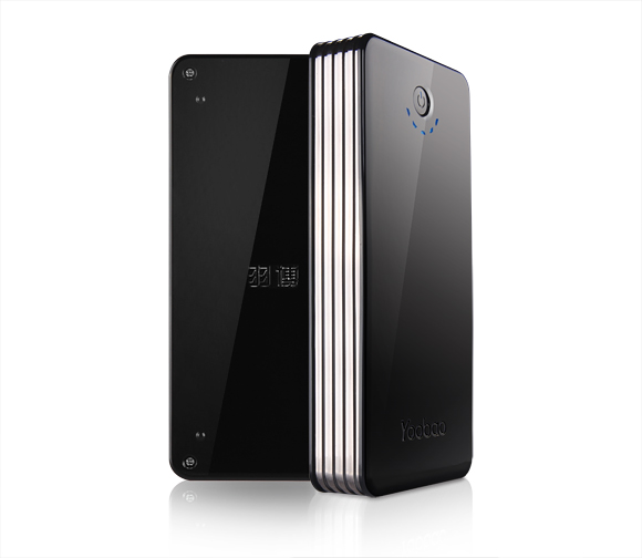 Thunderbolt Power bank 15,600mAh