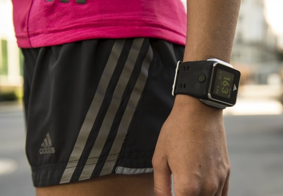 Adidas miCoach SMART RUN (4)