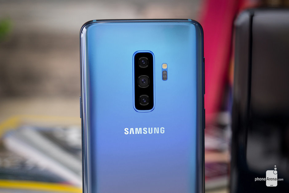 Galaxy S10 and 2019 iPhones may don a 3D-sensing camera