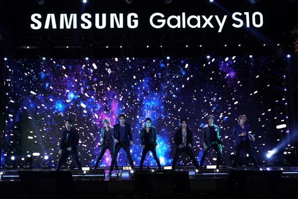 Samsung เปิดตัว Galaxy S10 สุดยิ่งใหญ่ ดึง เคป๊อปวง iKON ...