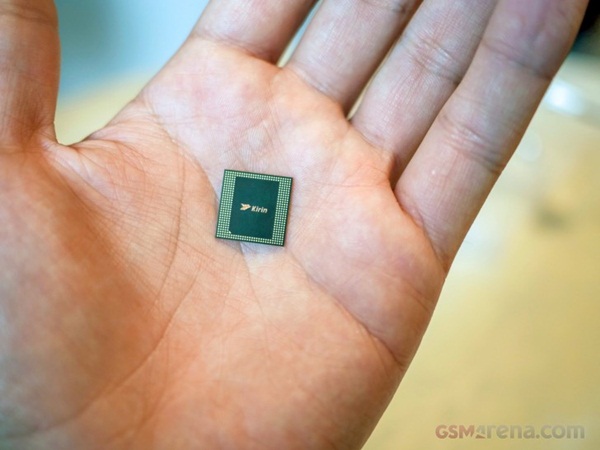 Kirin 985 to be mass-produced with 5G modems