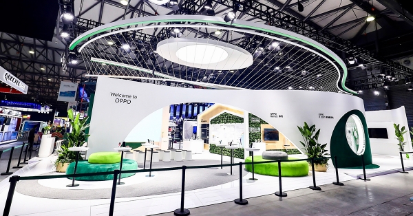 Future OPPO Flash Charges at MWC Shanghai