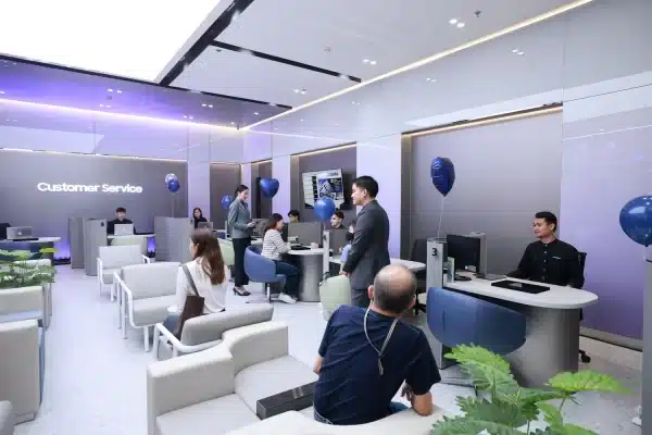 Samsung opens service center at Central Rama 9 branch